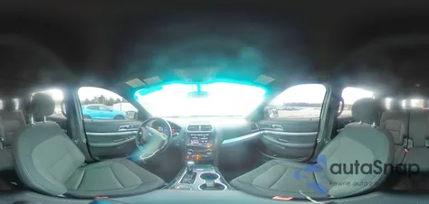 2016 Ford Explorer Xlt z USA, uszkodzony, nr VIN 1FM5K8D82GGC21420